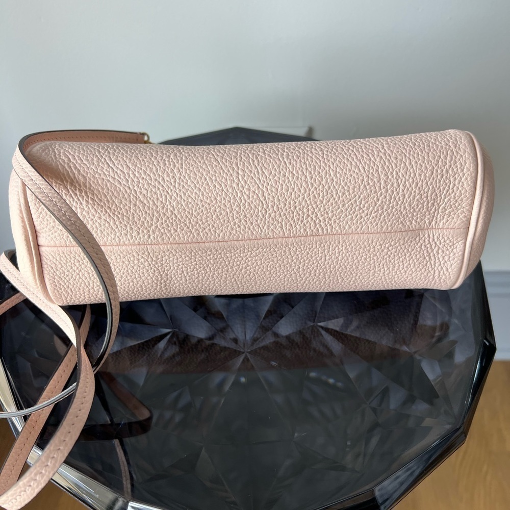NWOT Ferragamo Gancini Leather Clutch Bag w/ Strap - Picture 15 of 16